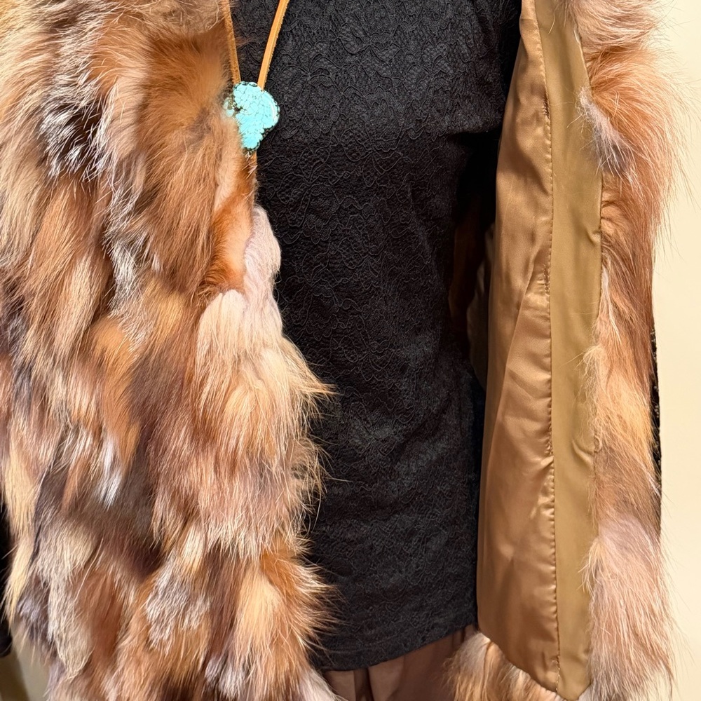 Fox Fur Vest - Picture 4 of 14